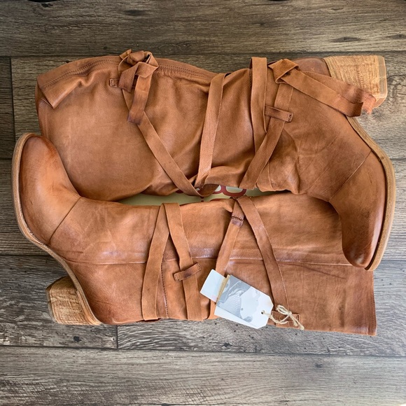 🆕 AS 98 | Women Bexley Traveler Leather Boots - Picture 2 of 4